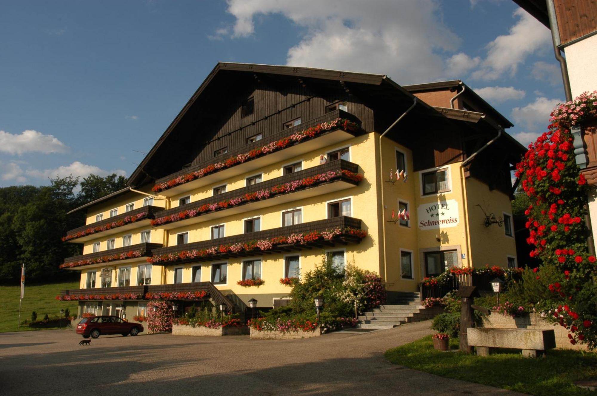 Gasthofladen Schneeweiss Attersee Extérieur photo